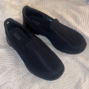 👣SKECHERS Go Walk 5, ladies 10-1/2👀